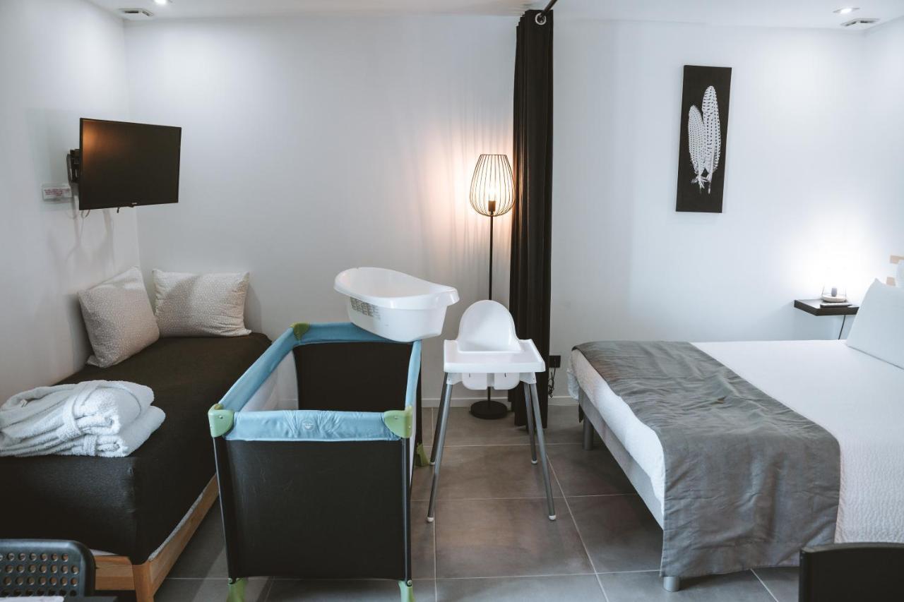 Sky - Gite Meuble & Confort Drome - Ecolodgite Laveyron Exterior foto